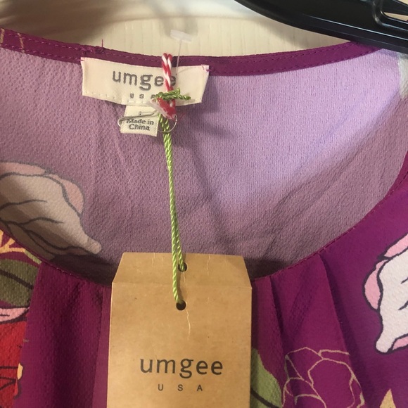 NWT! Fuchsia Ruffle tunic Size Large - Picture 2 of 4